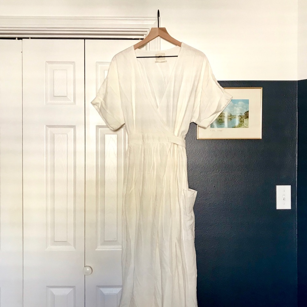 UO Gabrielle Linen Midi Wrap Dress in White